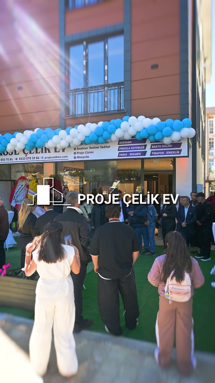 Proje Çelik Ev — Kurdele kesimi ve konuklar